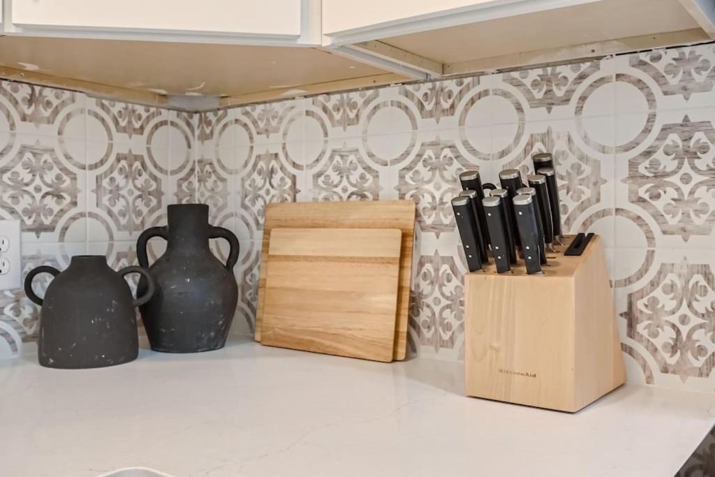 Heights Hideaway - Great Location - Game And Movie Room Westminster Extérieur photo