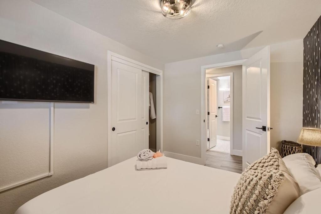 Heights Hideaway - Great Location - Game And Movie Room Westminster Extérieur photo